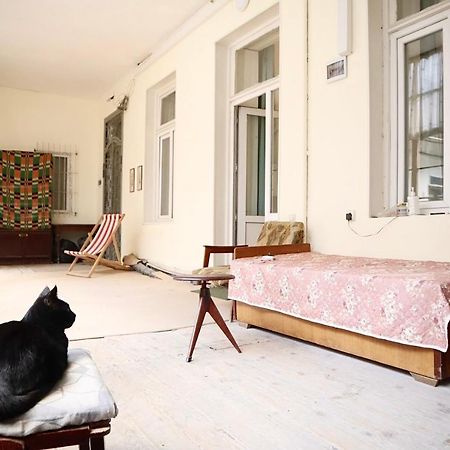 Mariko'S Apartment Tbilisi Buitenkant foto